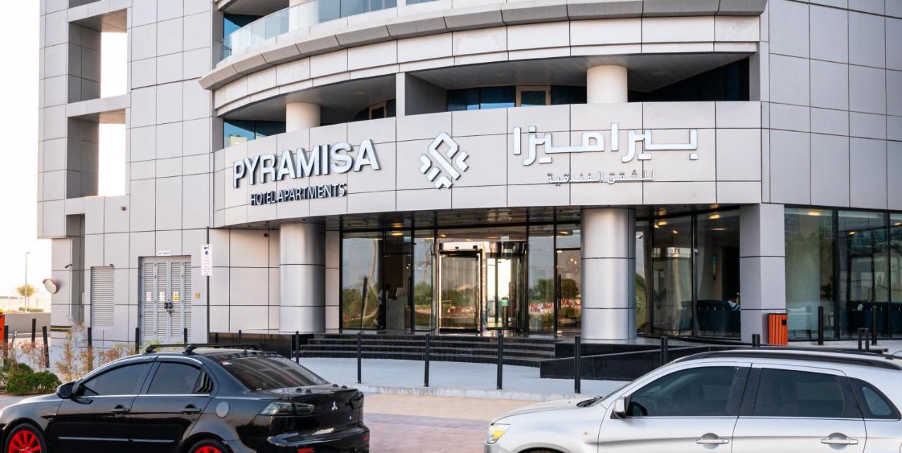 Pyramisa Hotel Apartments Dubái Exterior foto